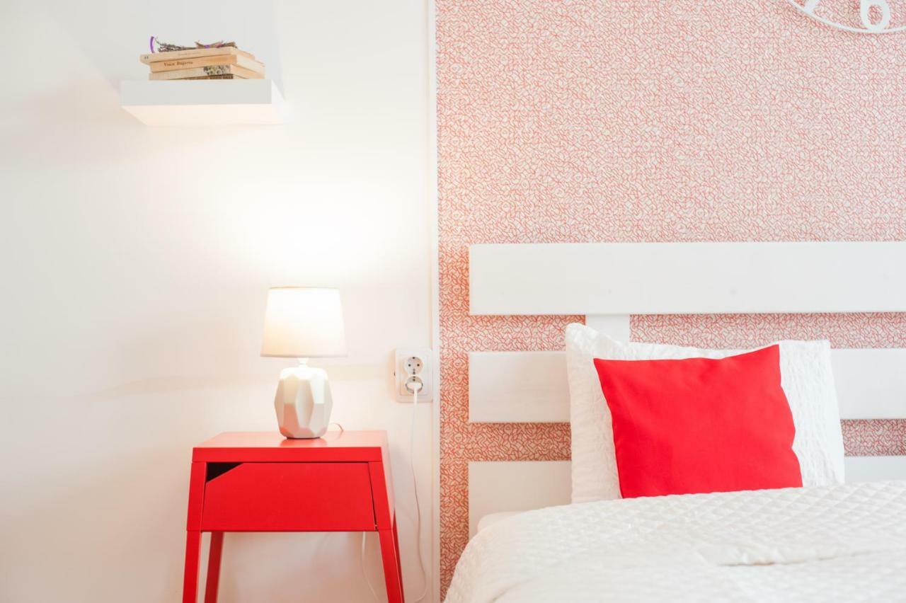 Spacious Stylish Apartment In Old Town Сибиу Экстерьер фото